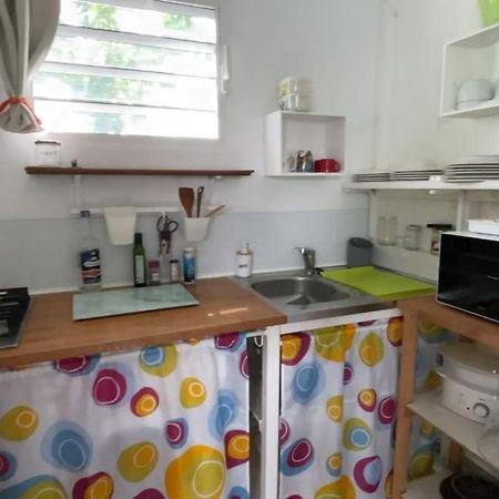 Gite Cajou Dans Jardin Tropical Ventile A Sainte-Anne 外观 照片