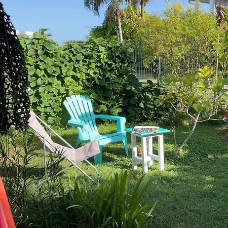 Gite Cajou Dans Jardin Tropical Ventile A Sainte-Anne 外观 照片
