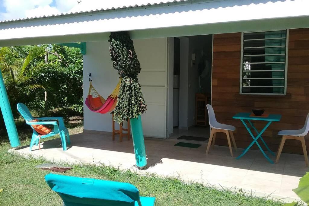 Gite Cajou Dans Jardin Tropical Ventile A Sainte-Anne 外观 照片
