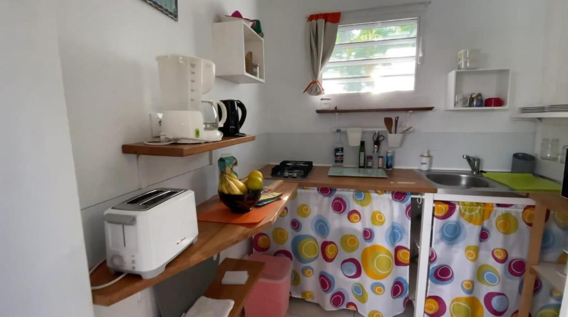 Gite Cajou Dans Jardin Tropical Ventile A Sainte-Anne 外观 照片
