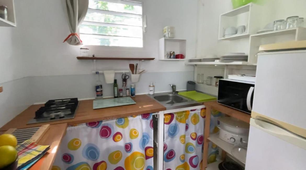 Gite Cajou Dans Jardin Tropical Ventile A Sainte-Anne 外观 照片