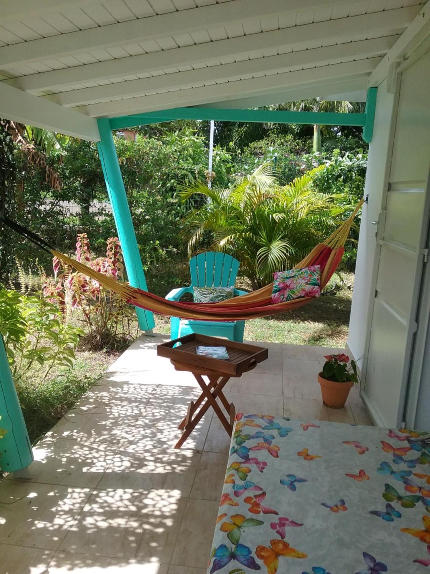 Gite Cajou Dans Jardin Tropical Ventile A Sainte-Anne 外观 照片